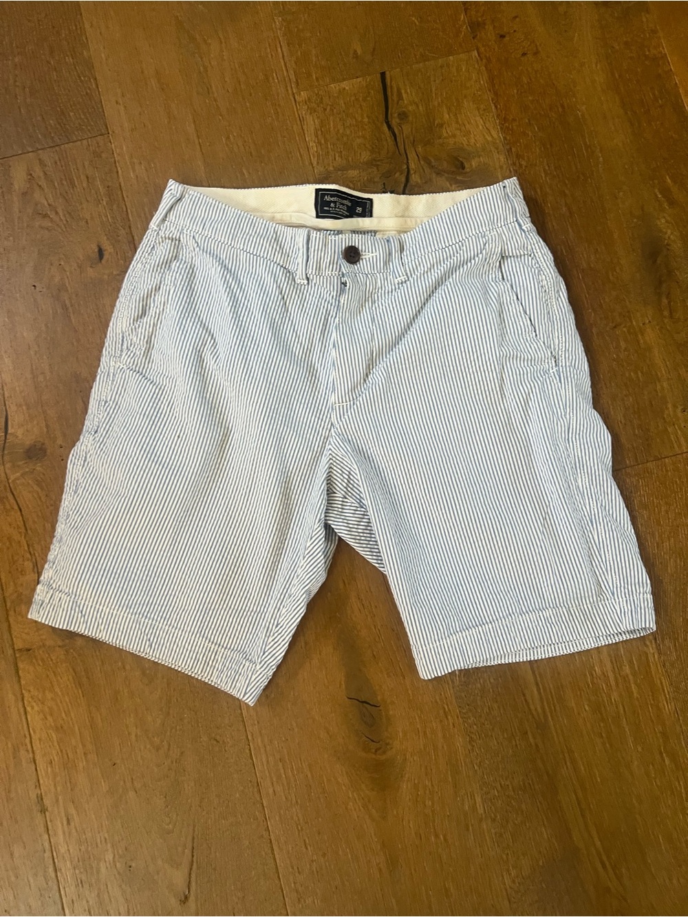 Abercrombie & Fitch Women’s White and Blue Striped Seersucker Flat Front Shorts